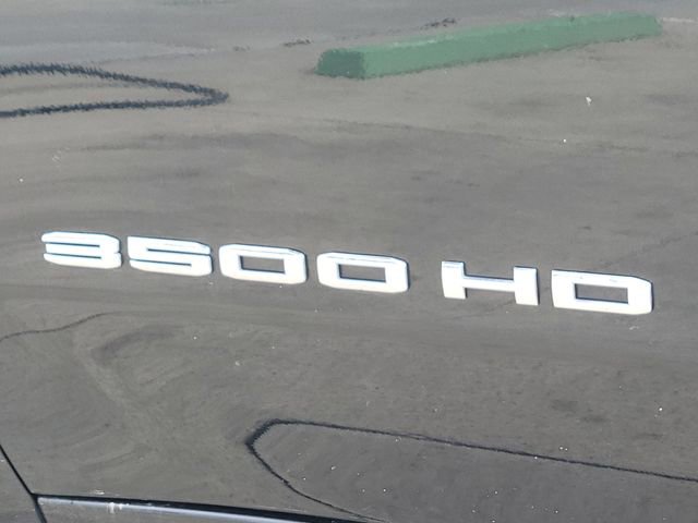 Used 2022 GMC Sierra 3500 SLT w/ SLT Convenience Package image 15