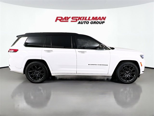 Used 2023 Jeep Grand Cherokee L Summit w/ Advanced Protech Group IV image 8