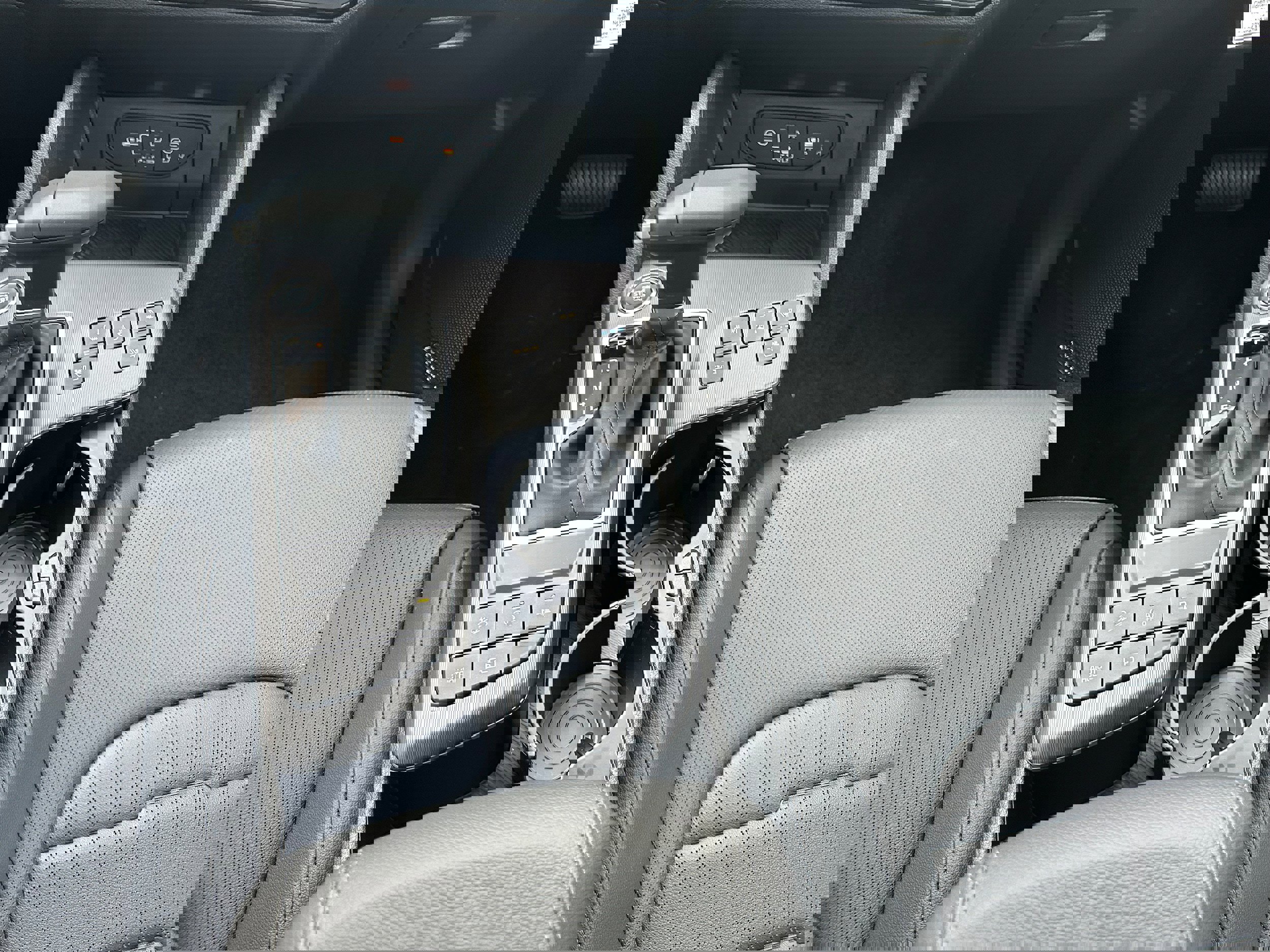 New 2026 Kia Sportage SX image 37