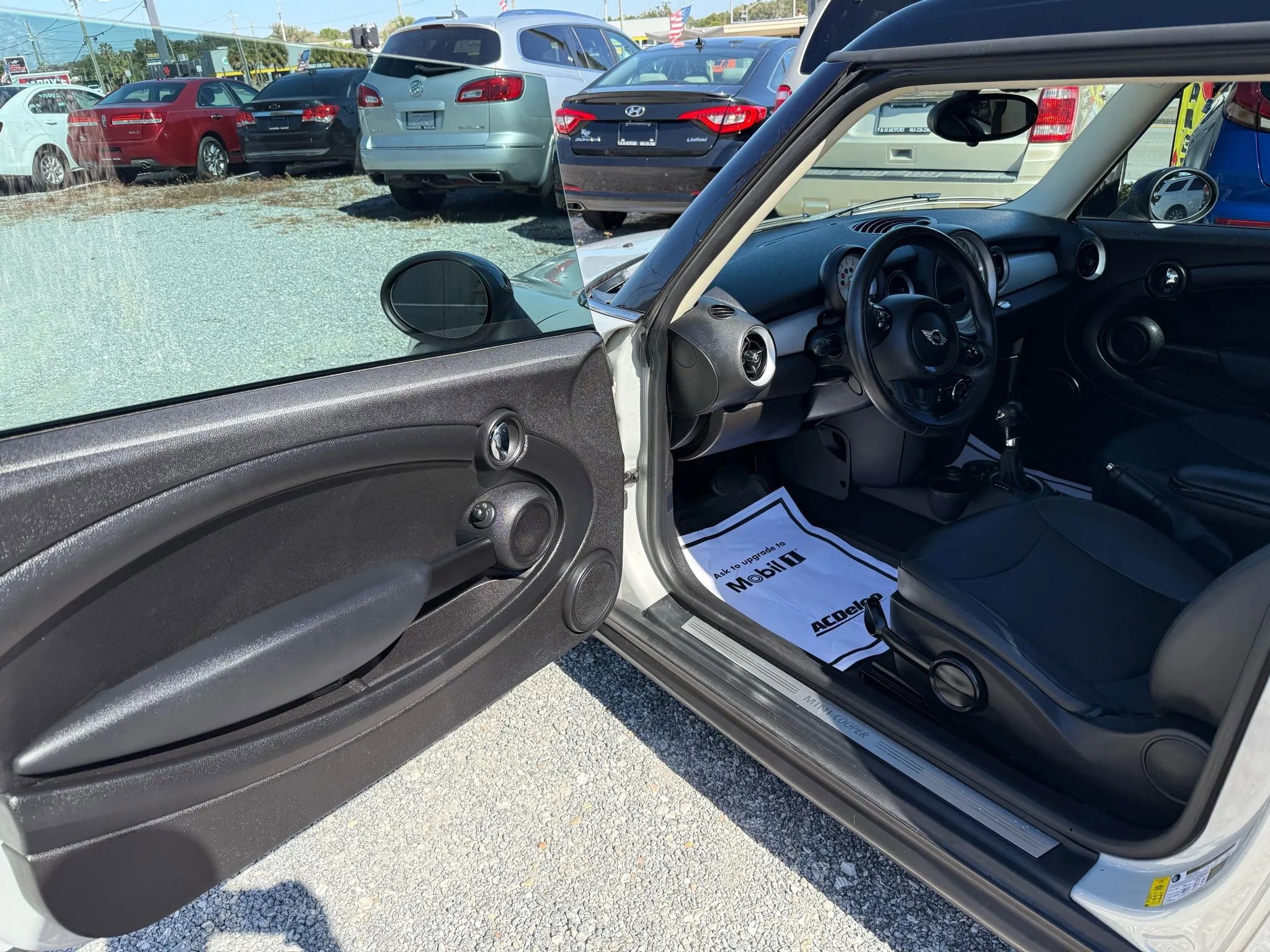 Used 2014 MINI Cooper Clubman image 10