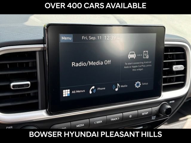 New 2026 Hyundai Venue SEL FWD image 7