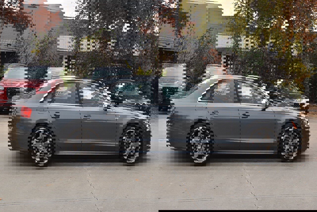 Used 2014 Audi S8 w/ Cold Weather Package image 6