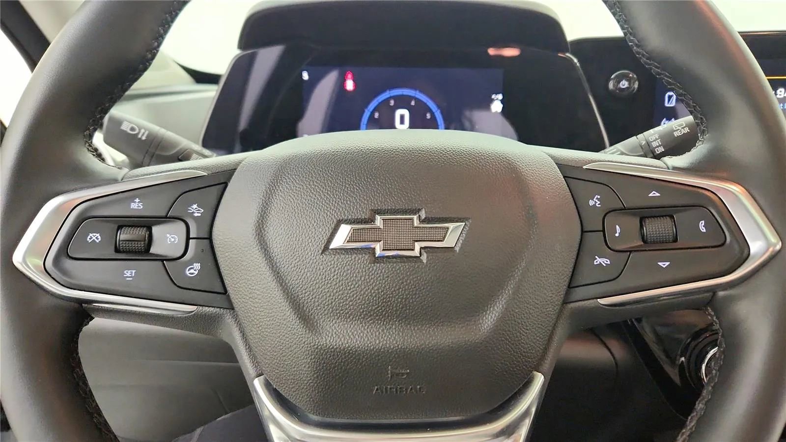 Used 2025 Chevrolet Trax ACTIV w/ Sunroof Package image 27