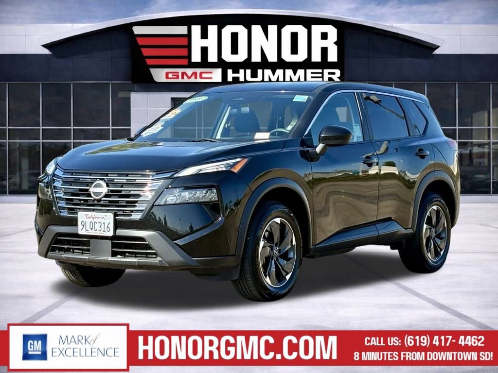 Used 2024 Nissan Rogue SV image 7