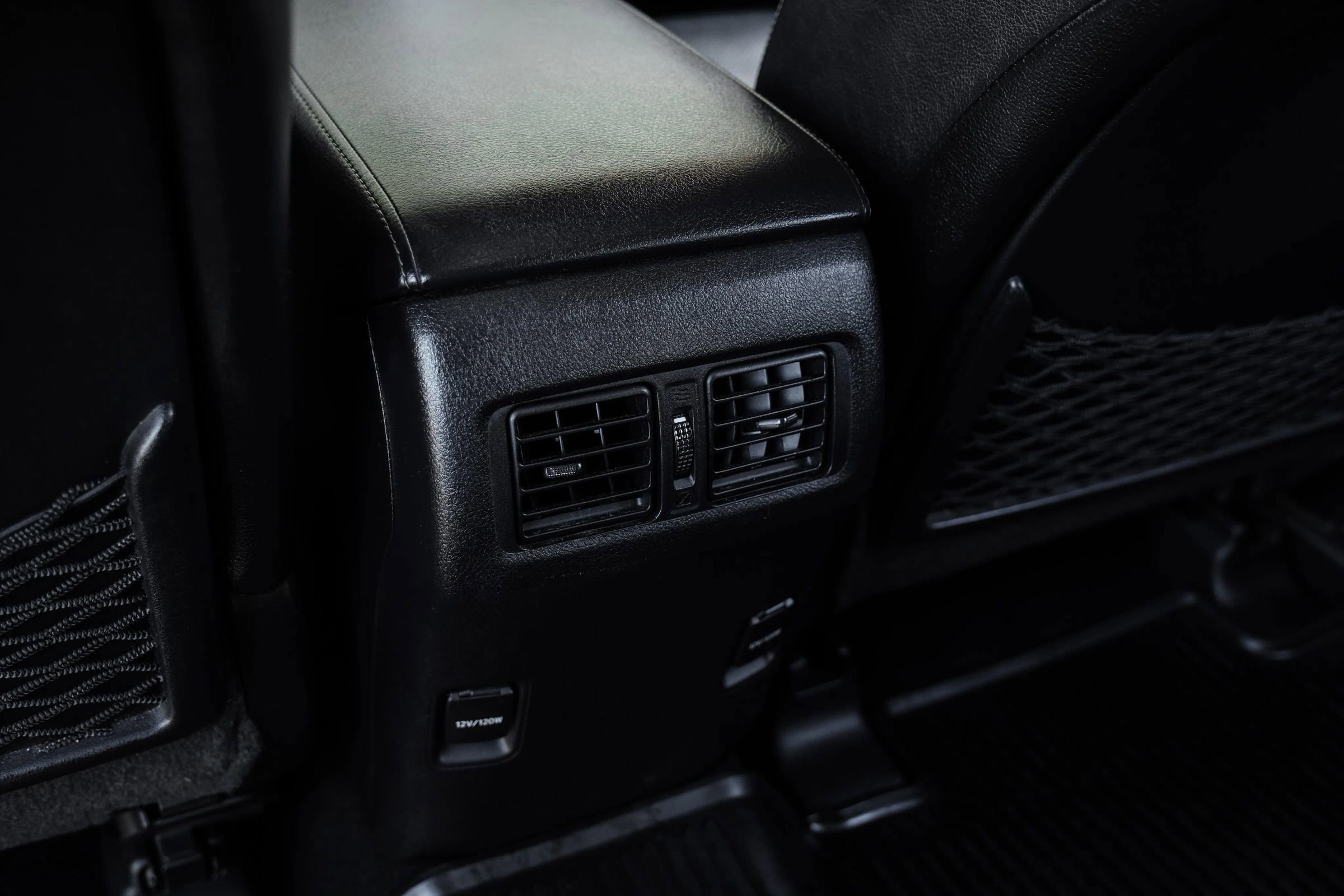 Used 2014 Toyota 4Runner Limited image 38