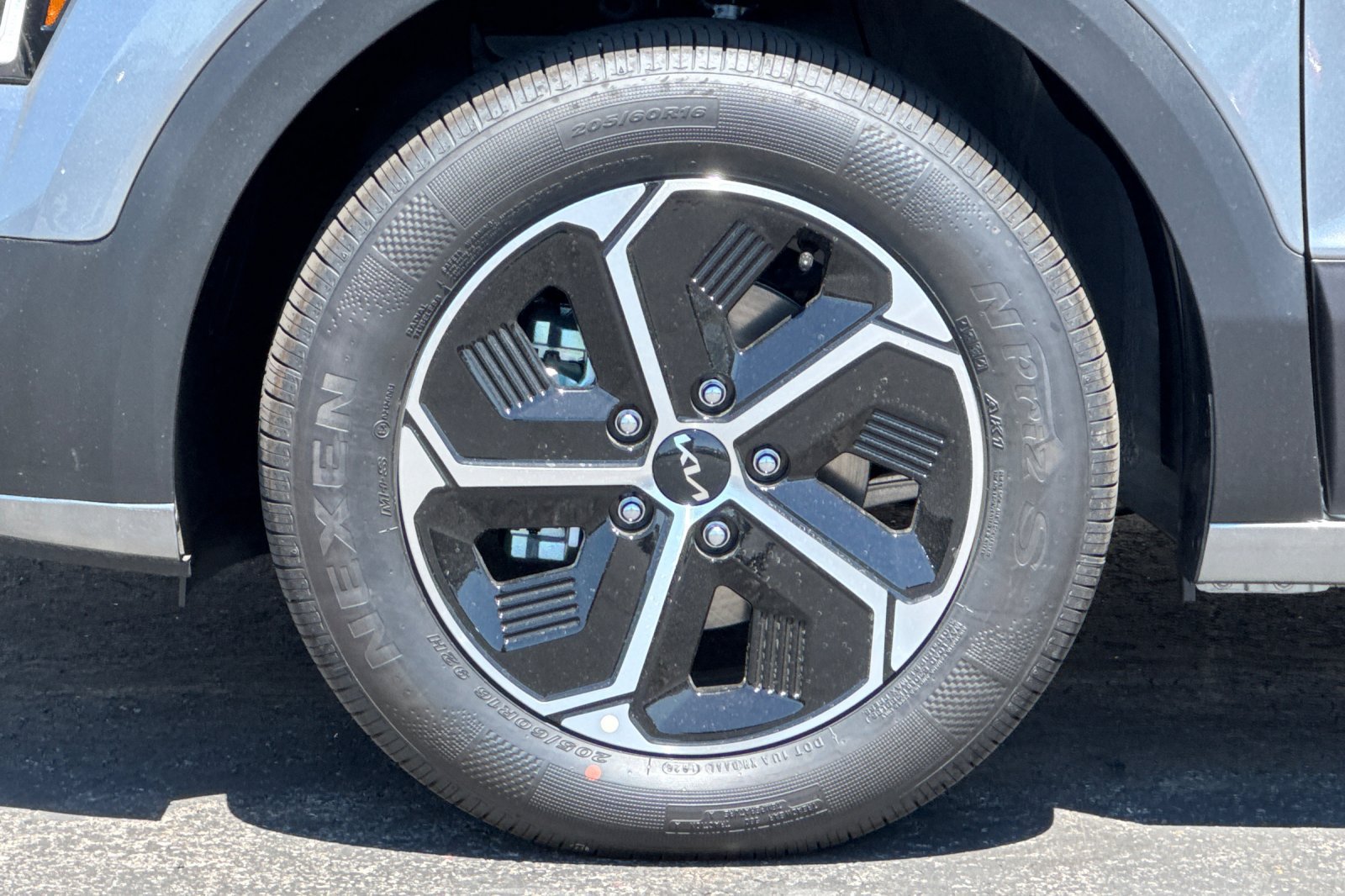 New 2026 Kia Niro EX FWD image 26