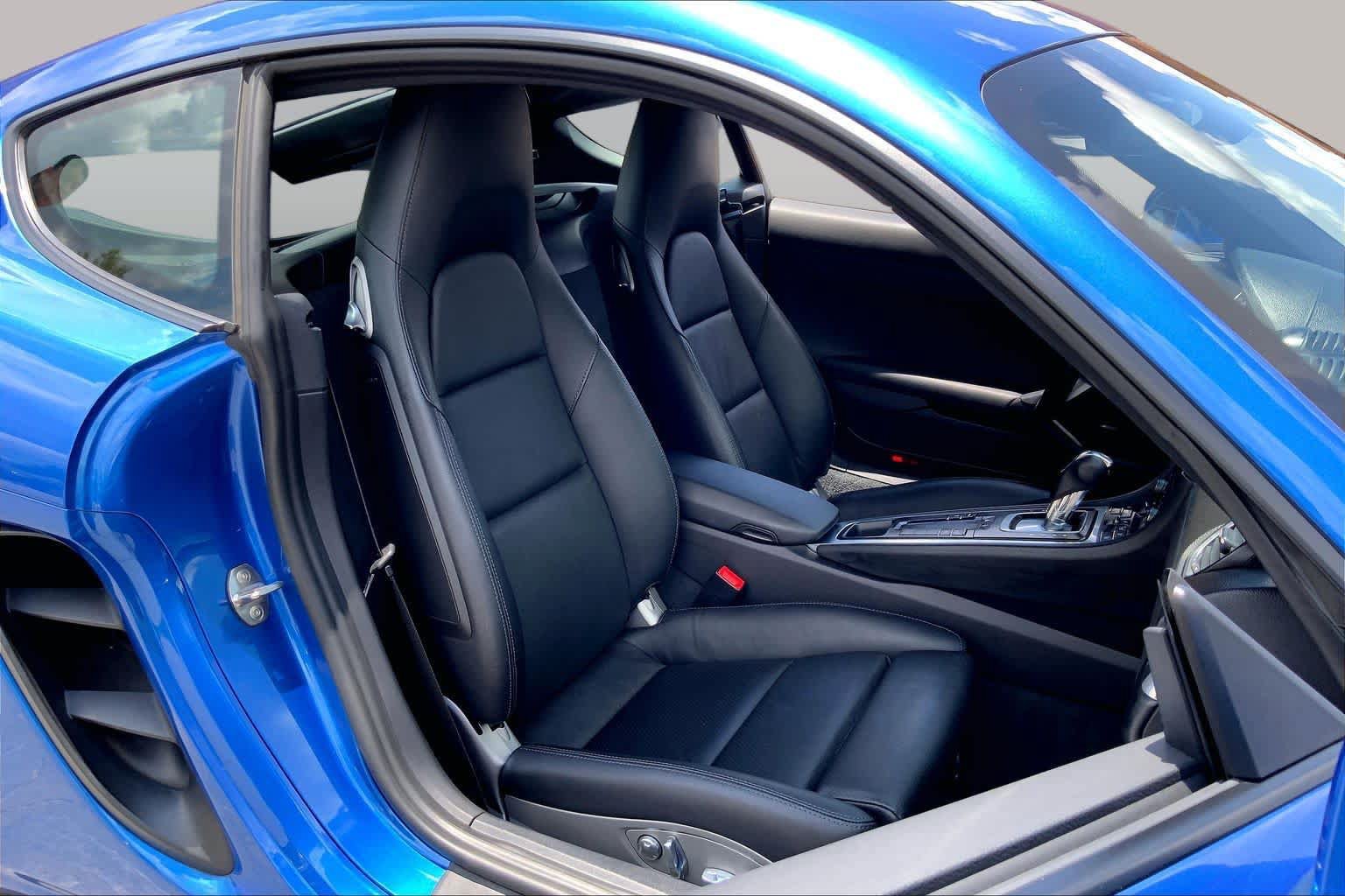 Used 2018 Porsche 718 Cayman RWD image 8