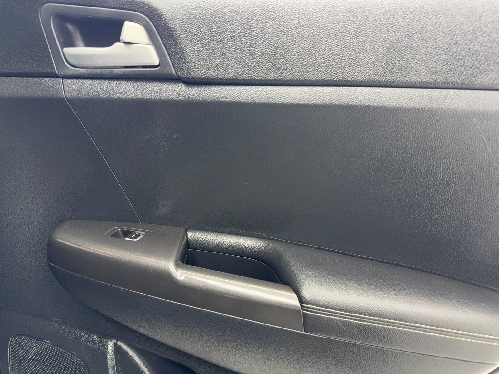 Used 2020 Kia Sportage LX image 46