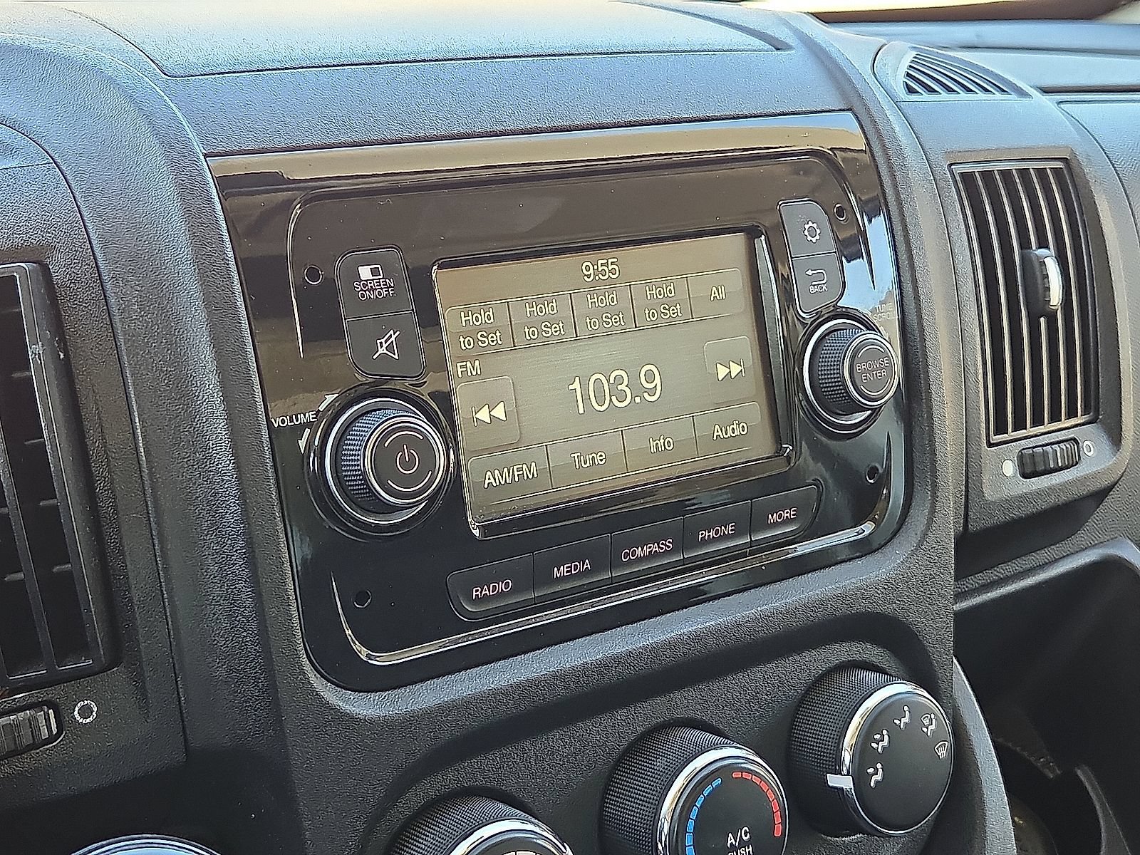 Used 2018 RAM ProMaster 3500 FWD image 15