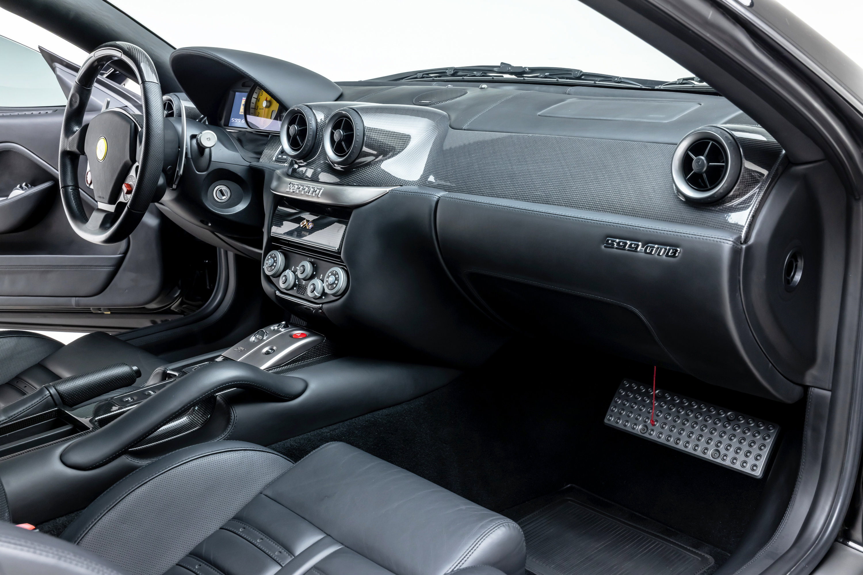 Used 2007 Ferrari 599 GTB Fiorano RWD image 18