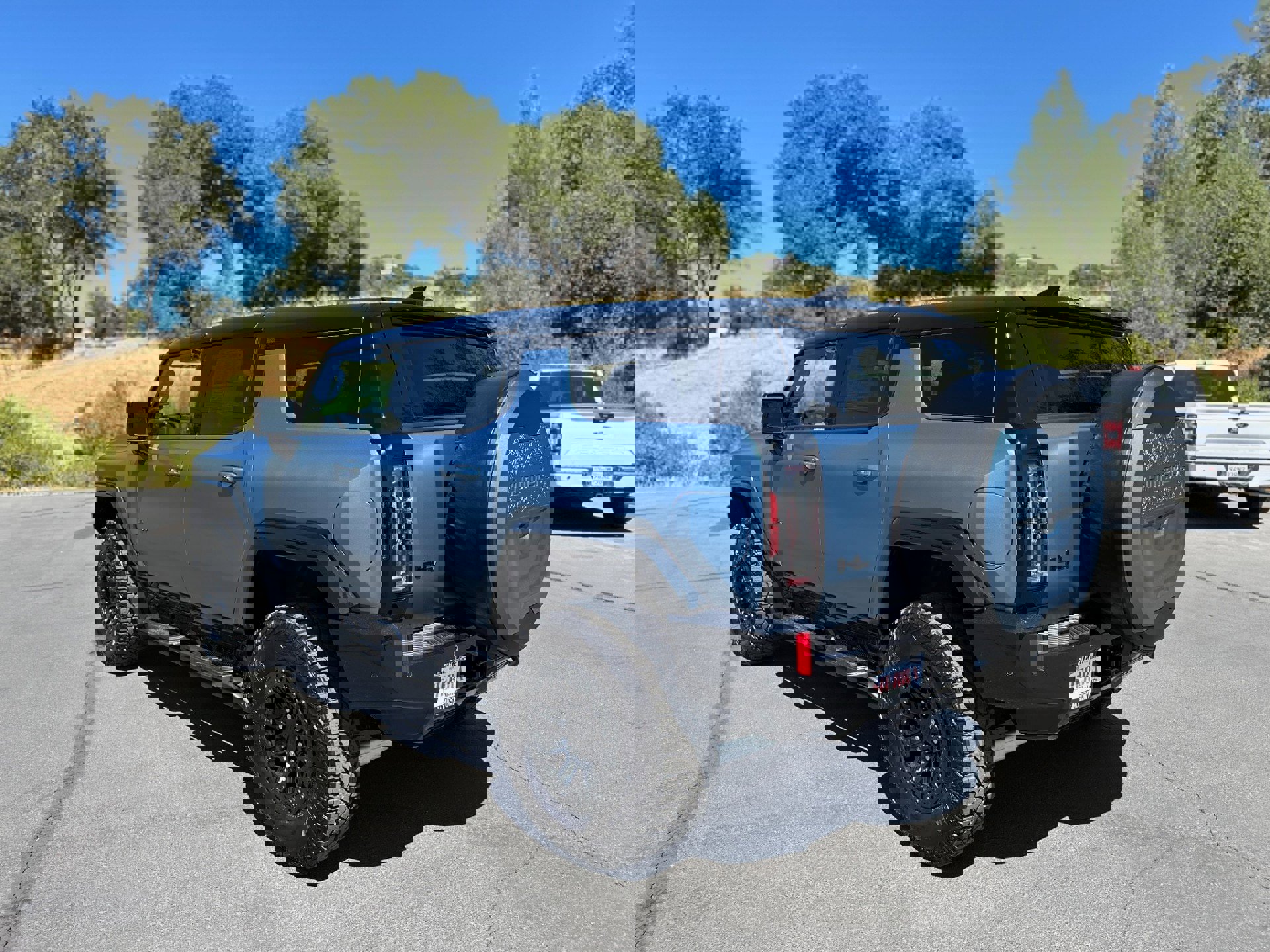 Used 2024 GMC Hummer EV 3X w/ Omega Edition image 7