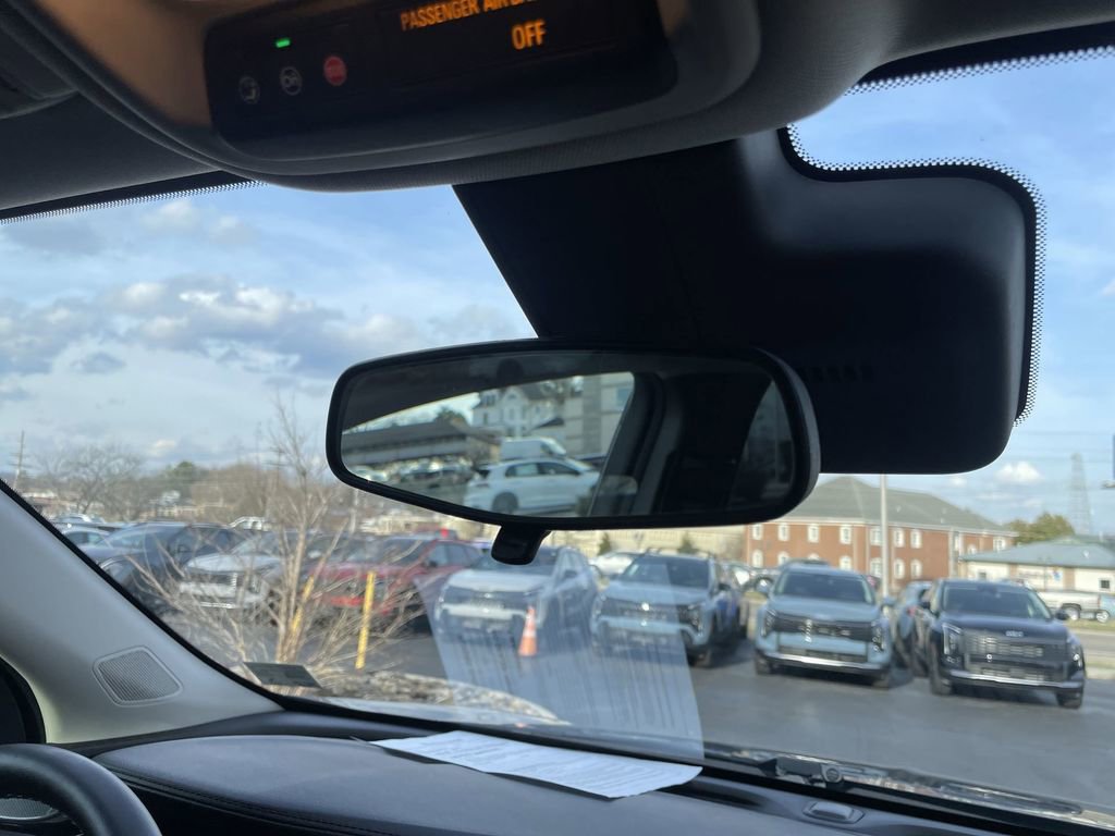 Used 2020 Buick Encore GX Select image 27