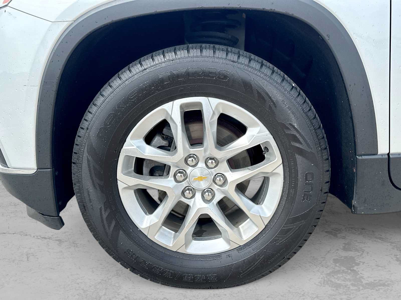 Used 2018 Chevrolet Traverse LT AWD/4WD image 13