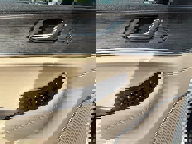 New 2026 Jeep Grand Cherokee Limited w/ Limited Altitude Package image 33