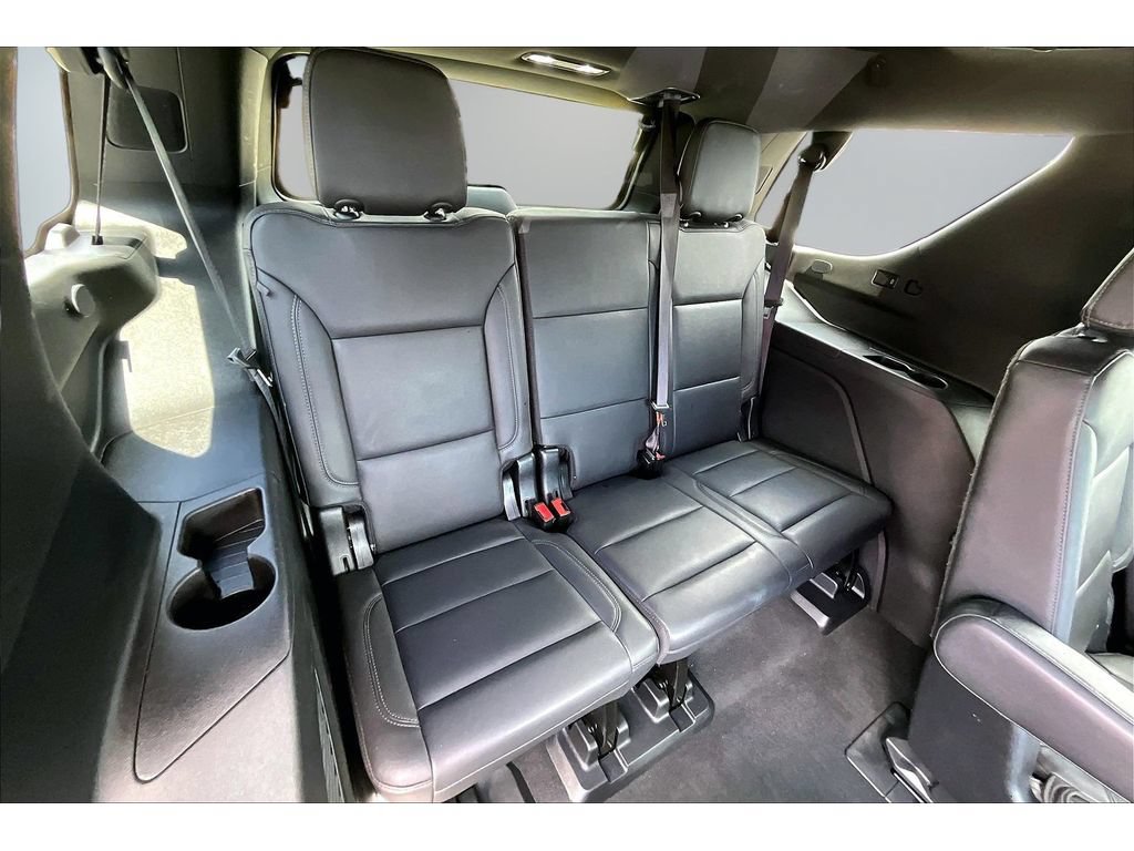 Used 2022 Chevrolet Tahoe Z71 w/ Luxury Package AWD/4WD image 26