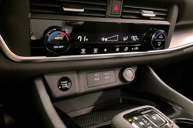 New 2026 Nissan Rogue SV FWD image 26