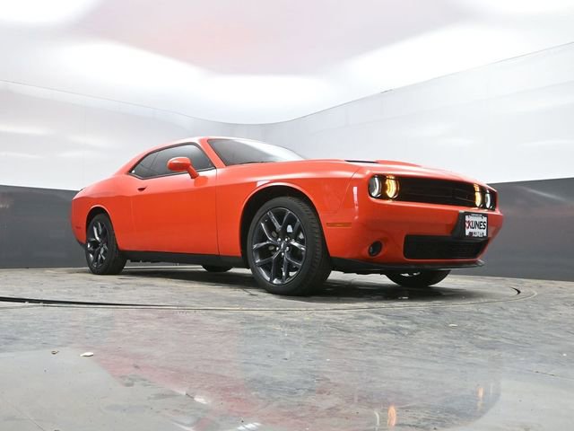 Used 2021 Dodge Challenger SXT w/ Blacktop Package image 43