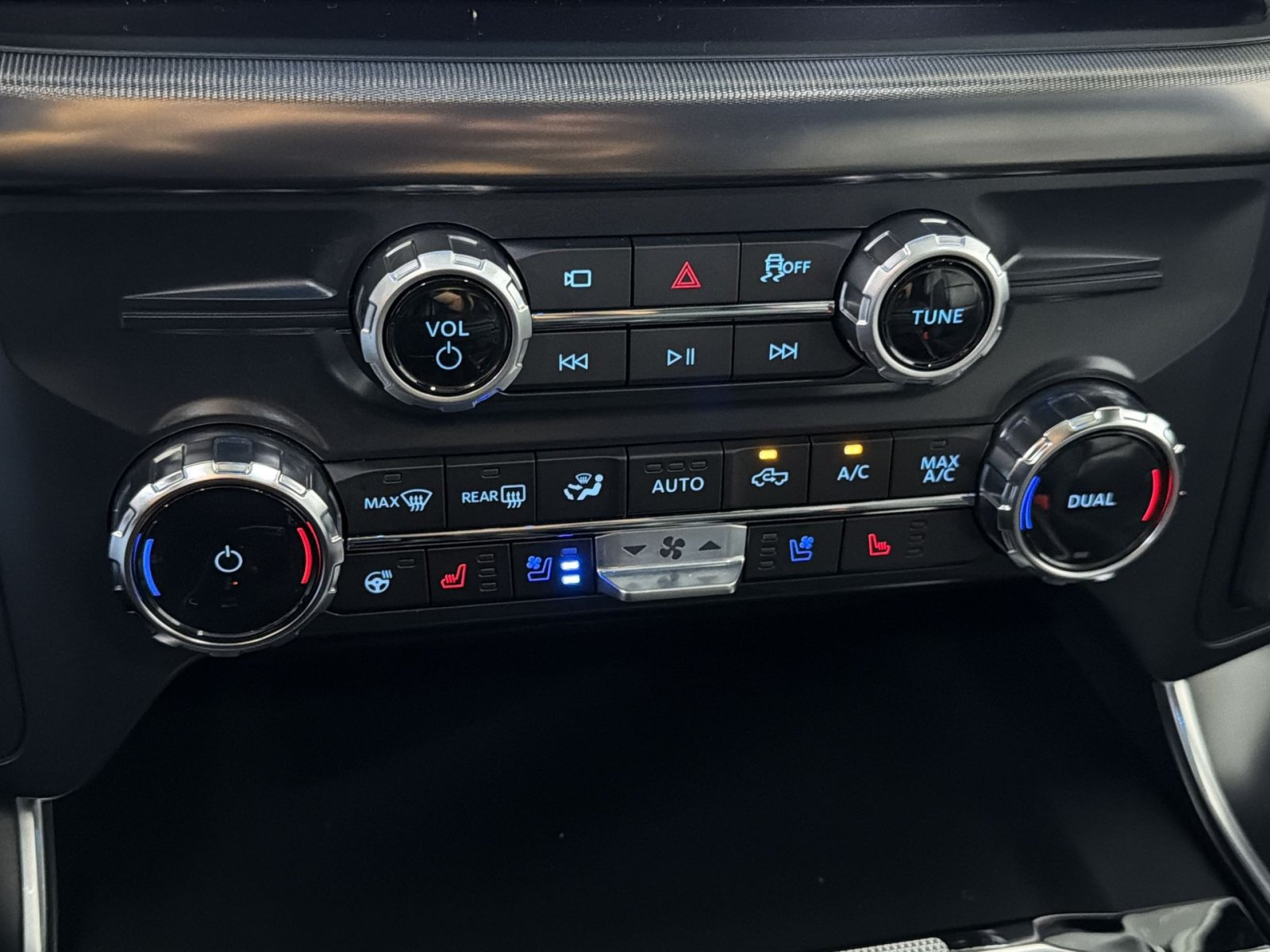 Used 2025 Ford F150 Raptor AWD/4WD image 21