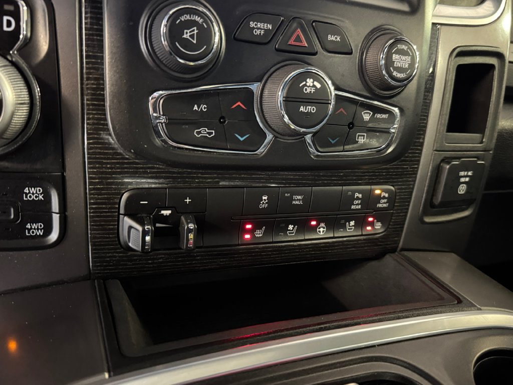 Used 2018 RAM 1500 Limited AWD/4WD image 30
