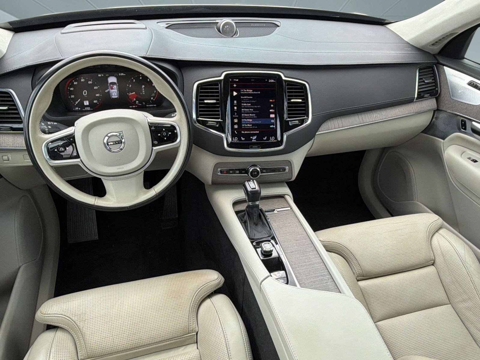 Certified 2022 Volvo XC90 T6 Inscription w/ Lounge Package AWD/4WD image 15