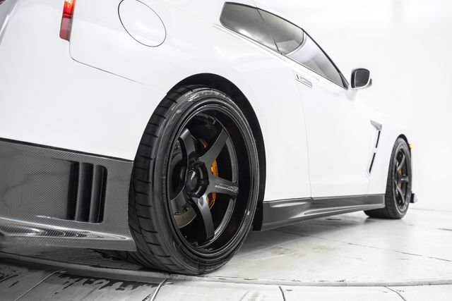 Used 2016 Nissan GT-R Black Edition AWD/4WD image 14