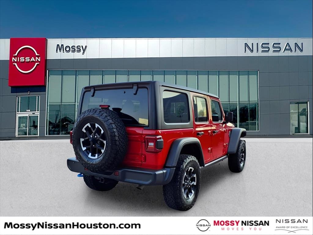 Used 2024 Jeep Wrangler Unlimited Rubicon 4xe image 2