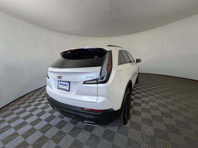 Used 2023 Cadillac XT4 Sport AWD/4WD image 3