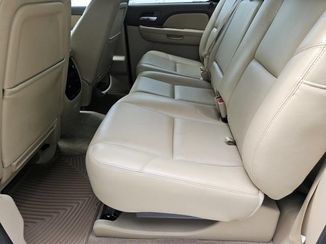 Used 2013 Chevrolet Avalanche LTZ RWD image 22