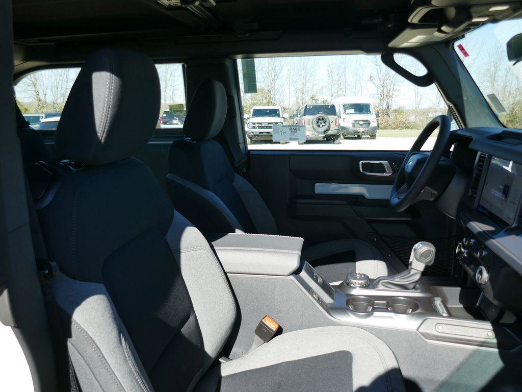New 2026 Ford Bronco Base 2D Sport Utility image 10