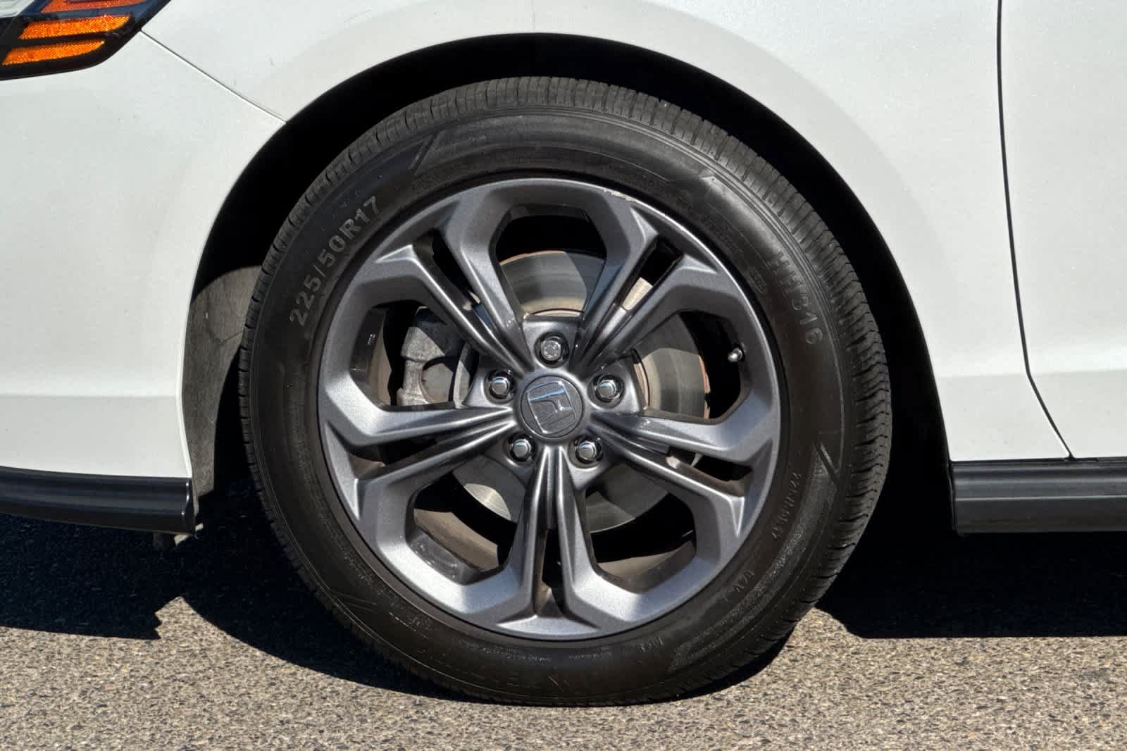 Used 2023 Honda Accord EX image 28