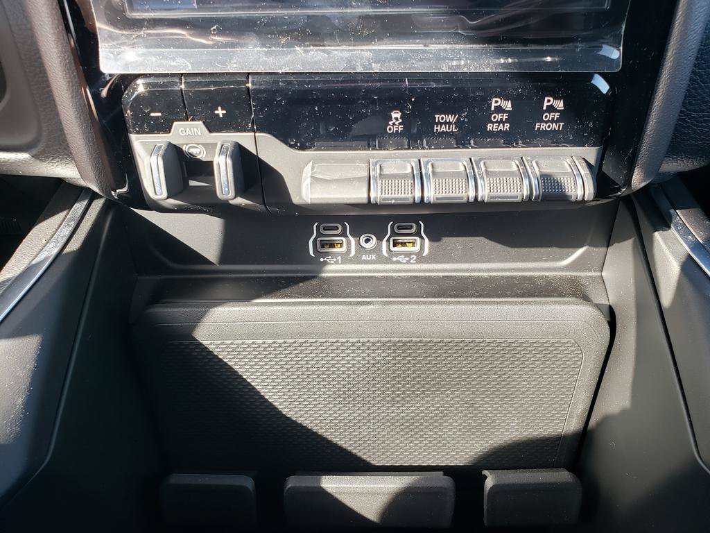 New 2026 RAM 2500 Big Horn AWD/4WD image 17