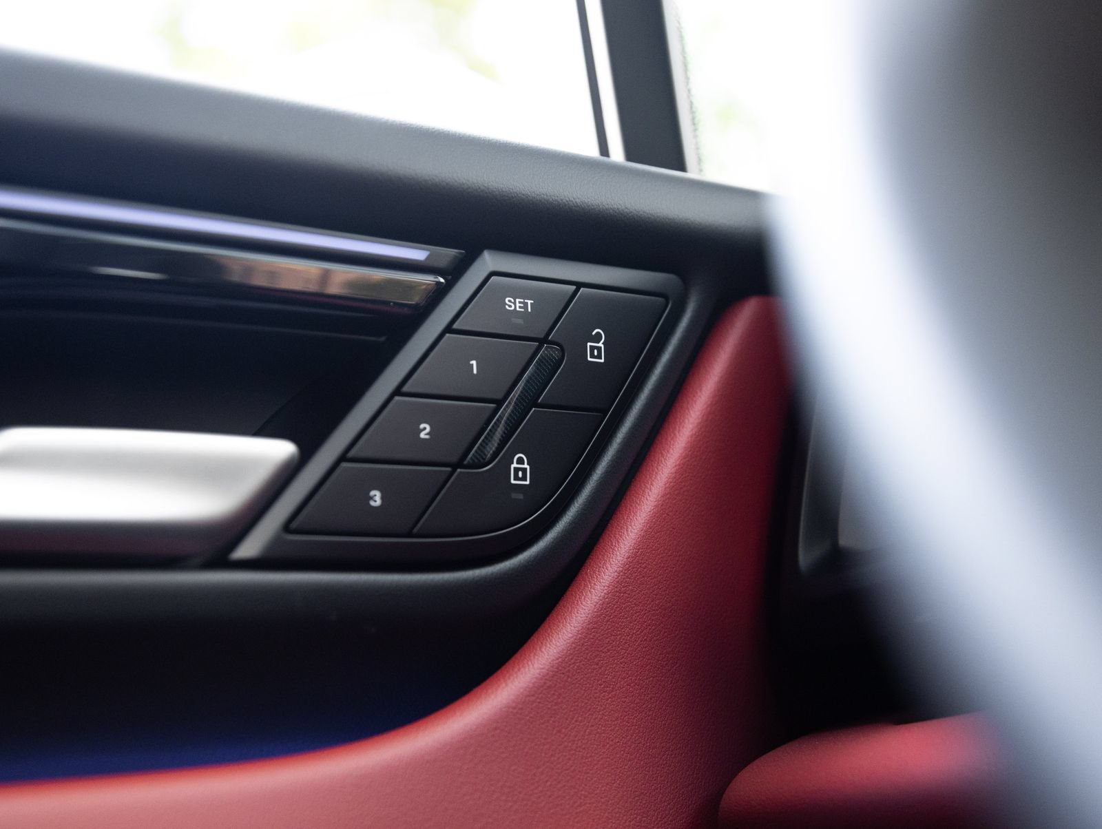 Certified 2026 Porsche Macan Electric RWD image 19