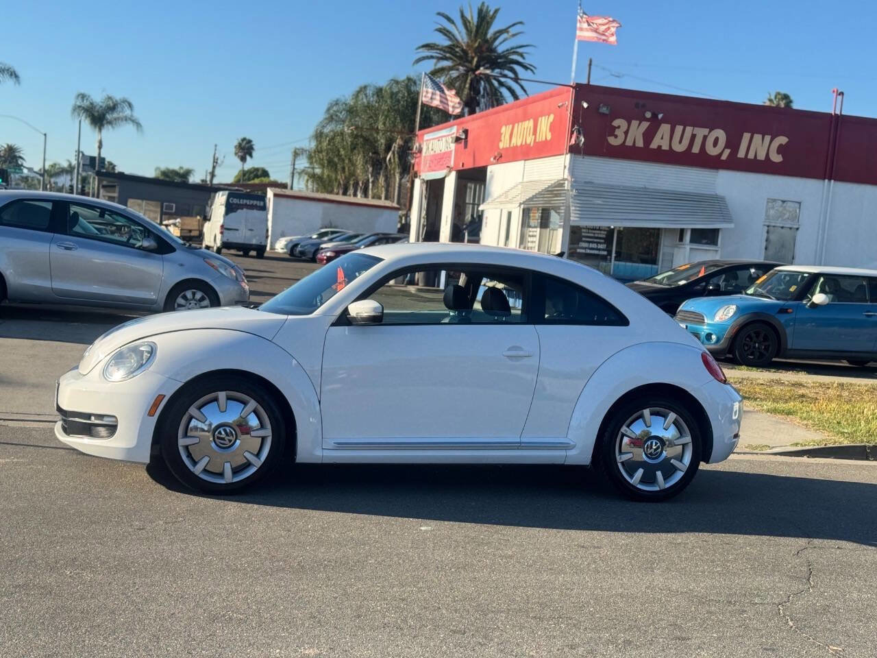 Used 2012 Volkswagen Beetle 2.5 FWD image 4