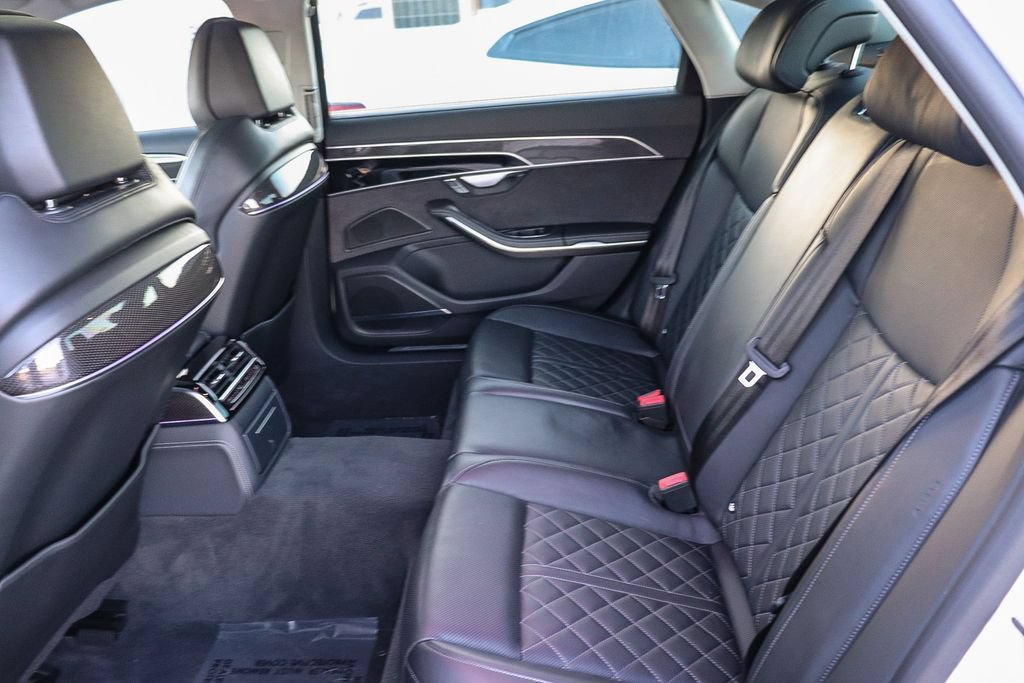 Used 2022 Audi S8 AWD/4WD image 22