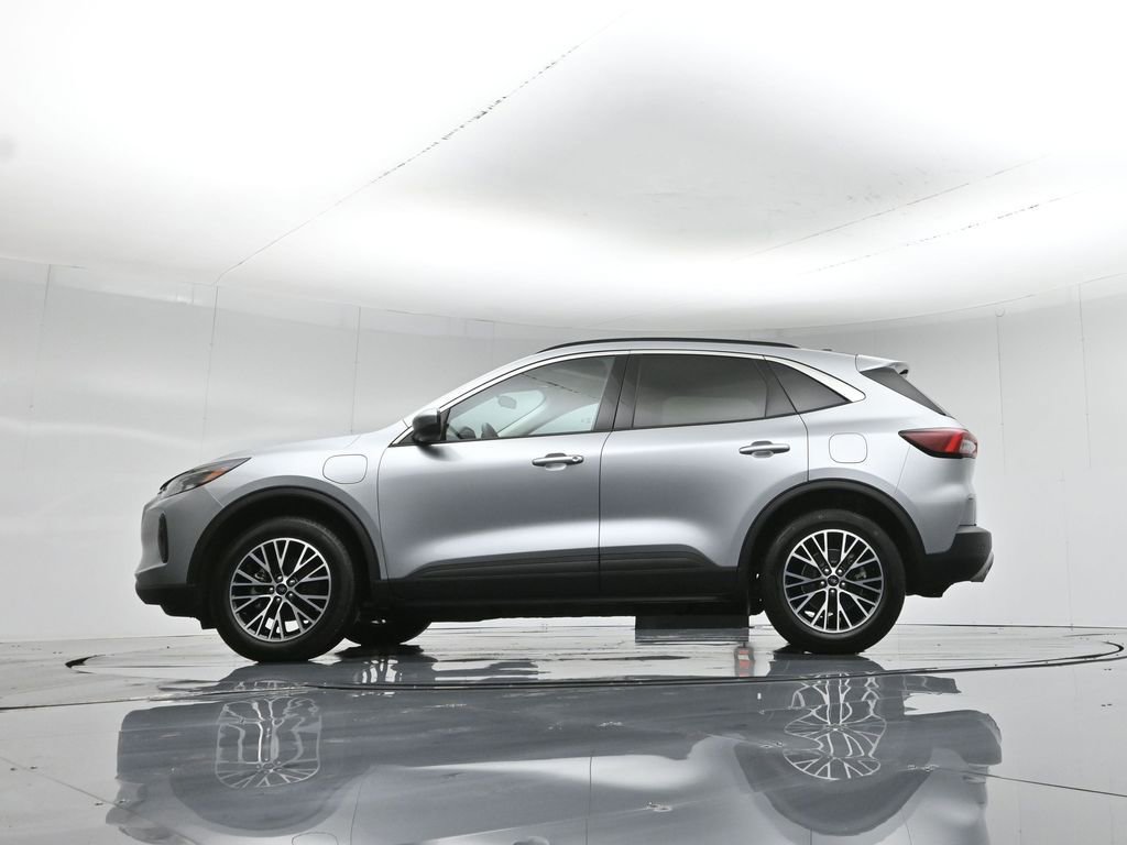 Certified 2023 Ford Escape SE image 54