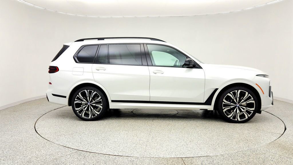 Used 2023 BMW X7 M60i w/ Executive Package AWD/4WD image 4