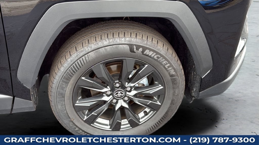Used 2026 Toyota RAV4 XLE Premium AWD/4WD image 32