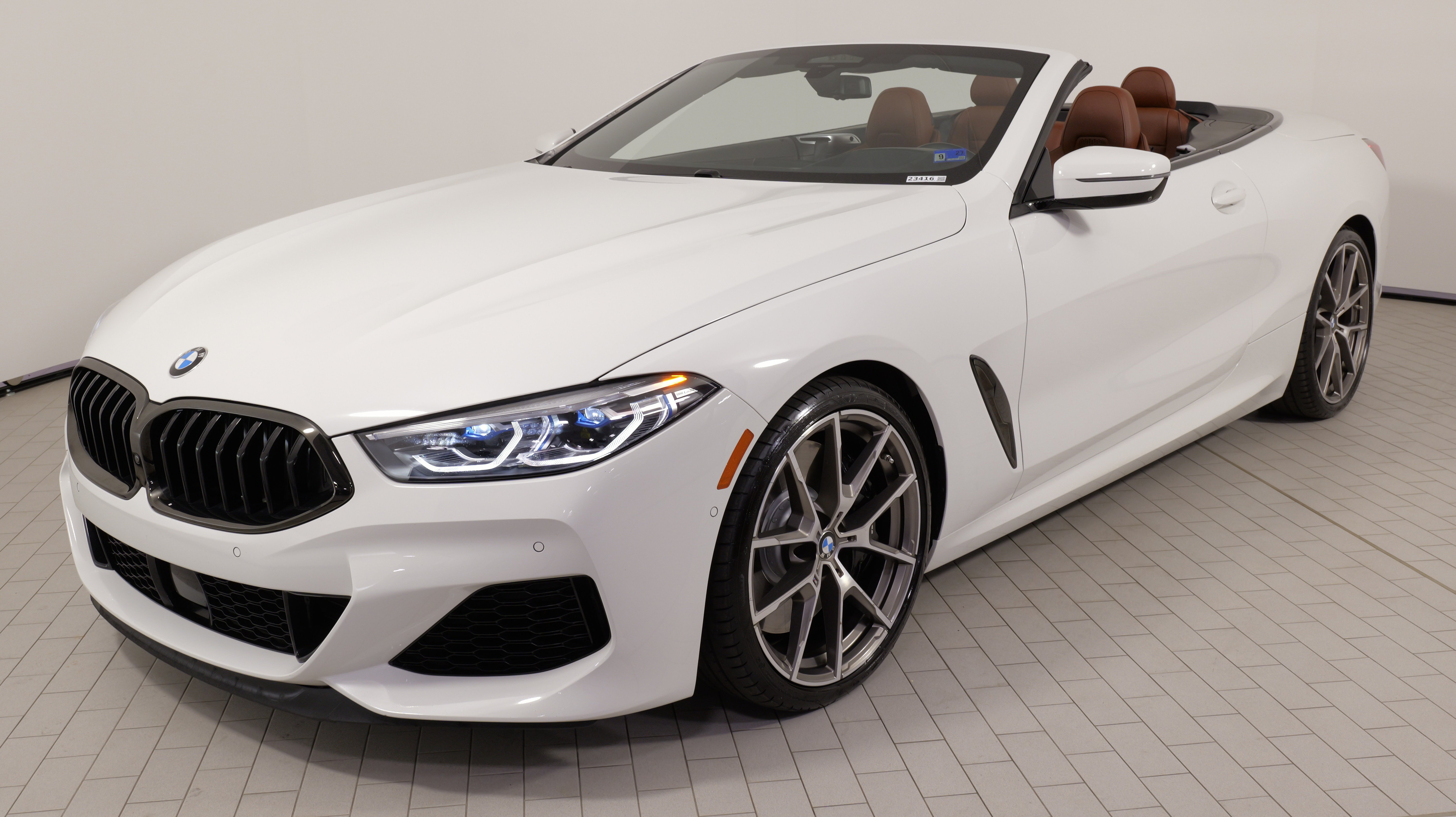 Used 2022 BMW M850i xDrive Convertible AWD/4WD image 5