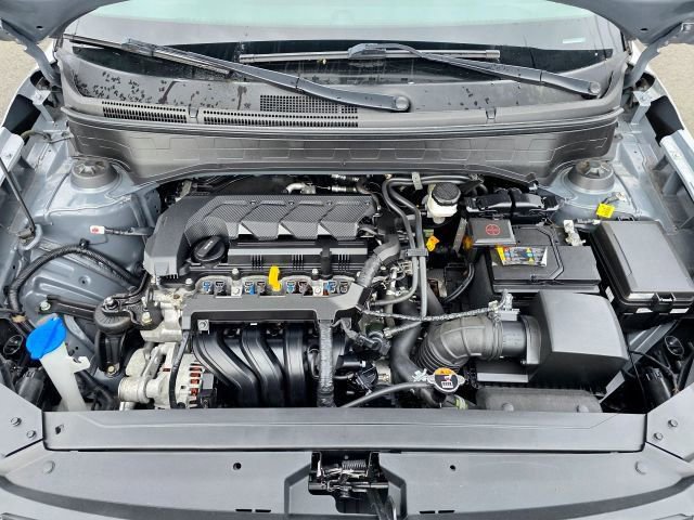 Used 2022 Hyundai Venue SEL FWD image 38