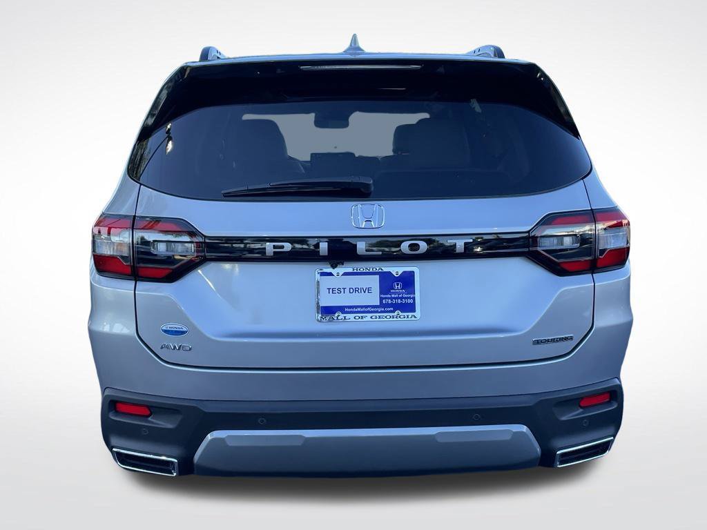 New 2026 Honda Pilot Touring image 5