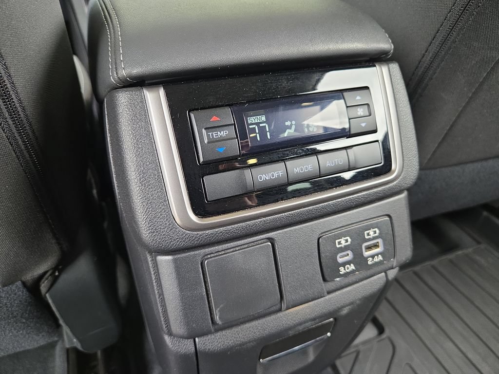 Used 2025 Subaru Ascent Premium w/ Premium Package AWD/4WD image 27