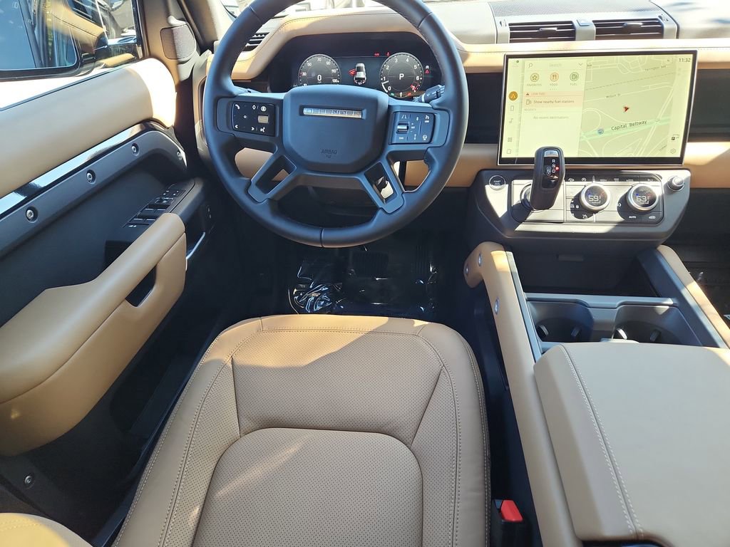 Used 2026 Land Rover Defender 110 S AWD/4WD image 4
