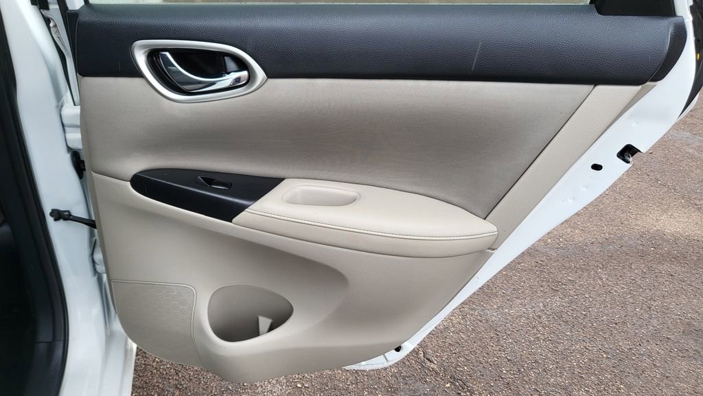 Used 2017 Nissan Sentra SV image 18