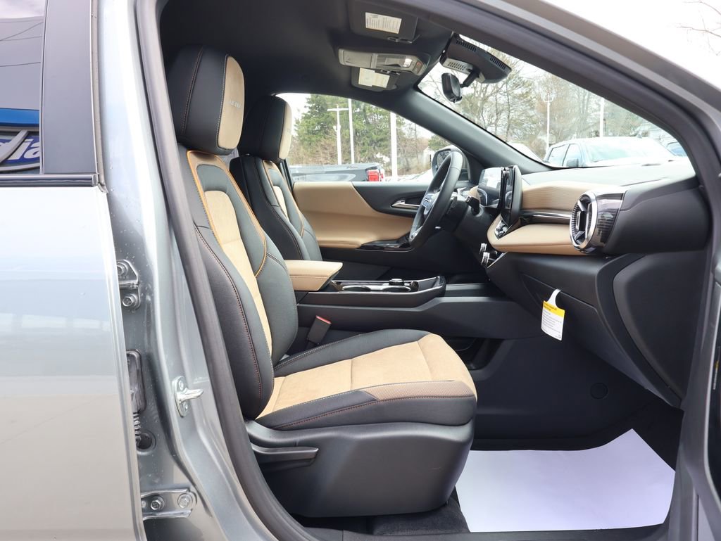 New 2026 Chevrolet Equinox ACTIV w/ Safety and Technology Package image 33