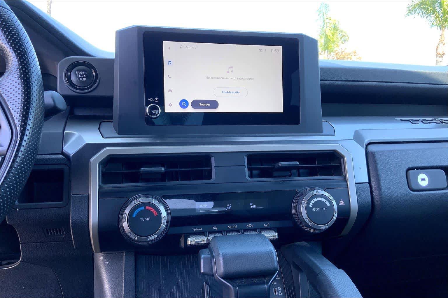 Used 2025 Toyota Tacoma SR5 AWD/4WD image 31