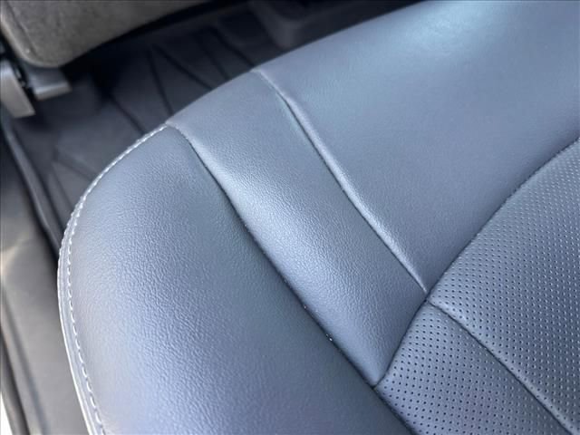 Certified 2023 Buick Enclave Essence w/ Experience Buick Package image 18