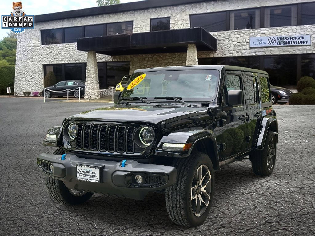 Used 2024 Jeep Wrangler Unlimited w/ Dual Top Group AWD/4WD image 2