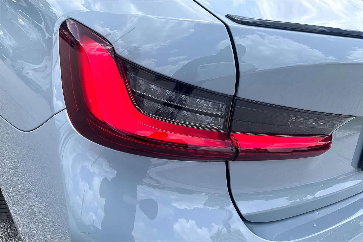 Used 2026 BMW 330i Sedan w/ M Sport Package RWD image 27