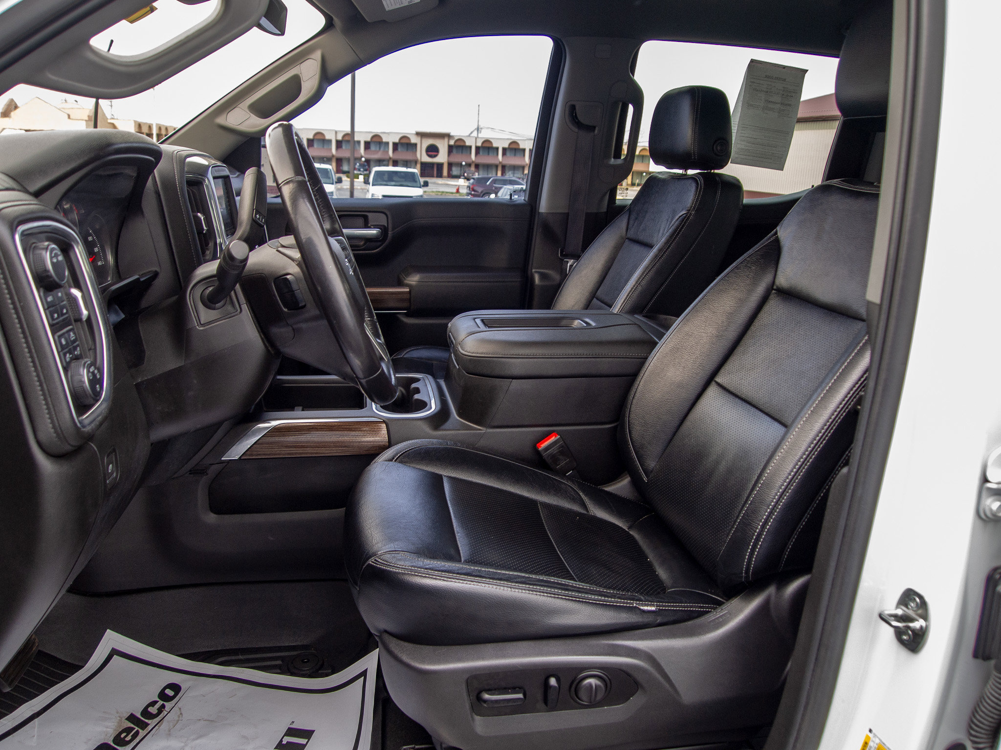 Used 2021 Chevrolet Silverado 1500 LT Trail Boss w/ Convenience Package II AWD/4WD image 12