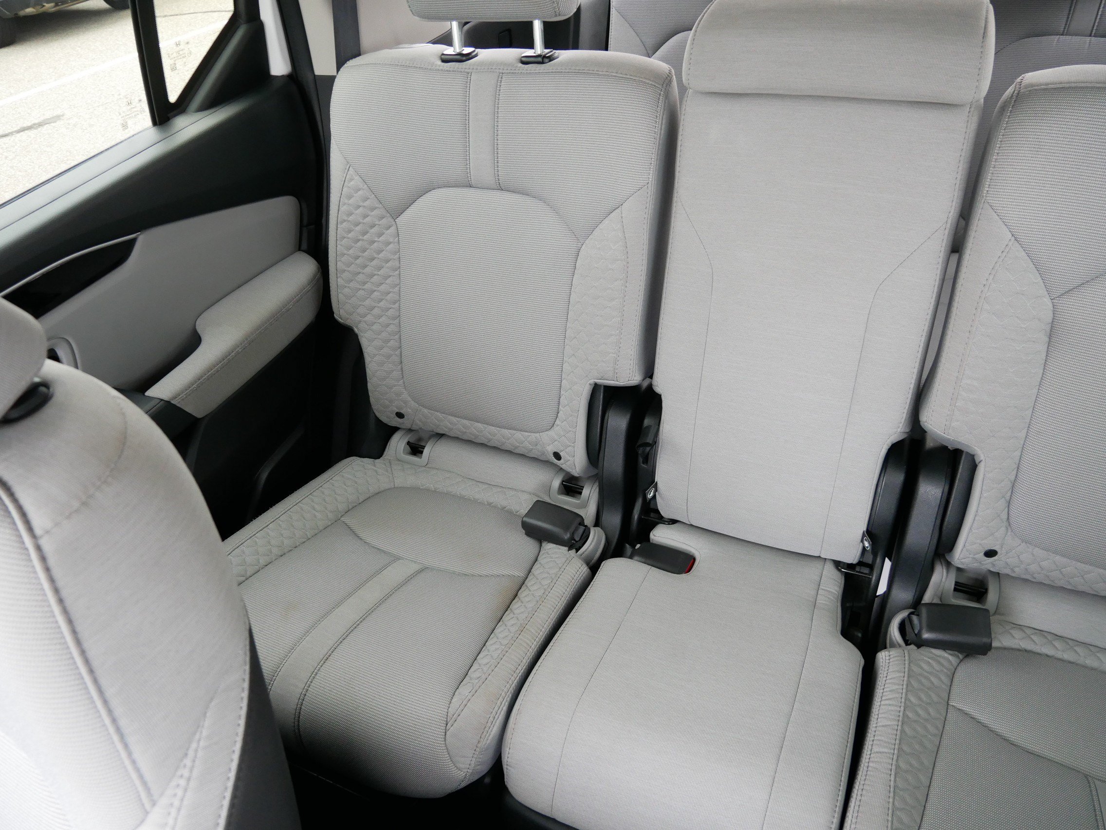 Certified 2023 Honda Pilot LX image 12